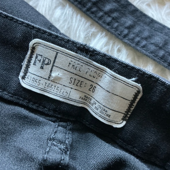 Free People Denim Overalls Skinny Ankle‎ Eclipse Black Wash Boho - Picture 2 of 4